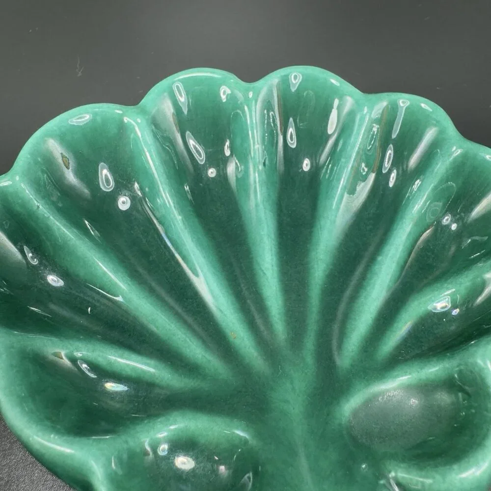 Hand Made USA Pottery Stoneware Green Shell Dish‎ Soap Holder Trinket Dish VTG